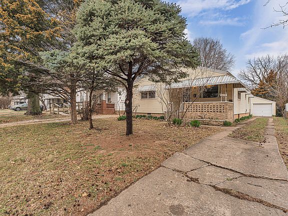 2nd image of 1639 W Atlantic Street