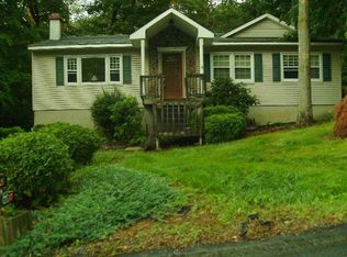 18 Karen Rd, Highland Lakes, NJ 07422