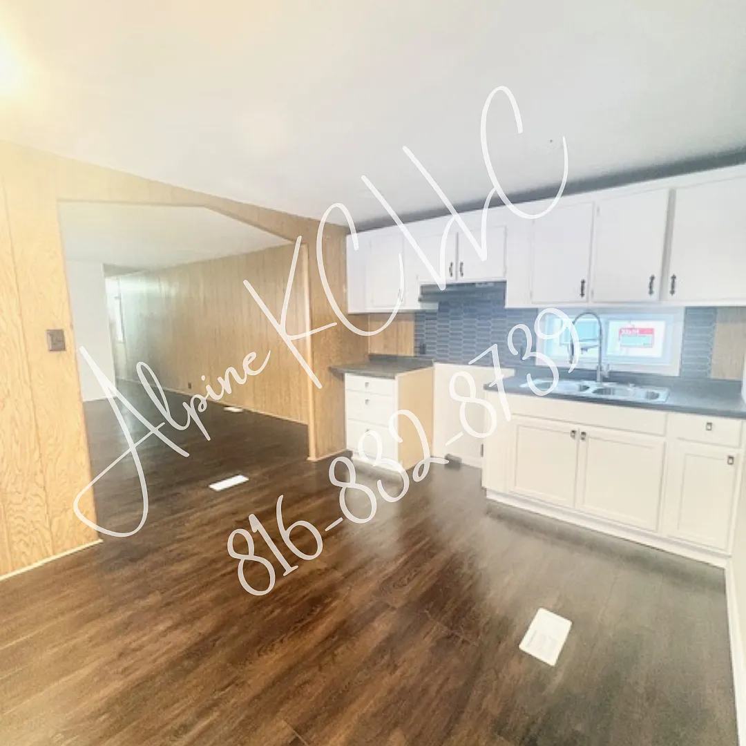 3 bed, 900 sqft, $995 — Photo 3