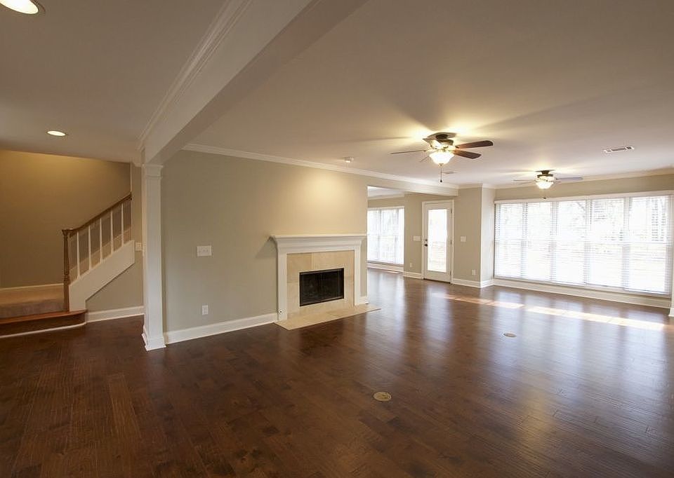 1st image of 17 Wildbird Ln