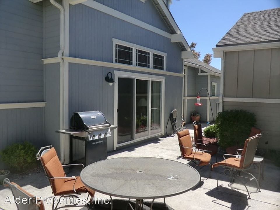 1st image of 1212 Fairway Vista Ln