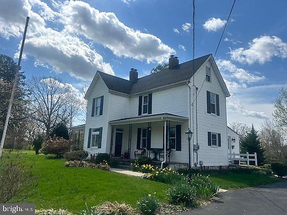 2nd image of 129 Church St