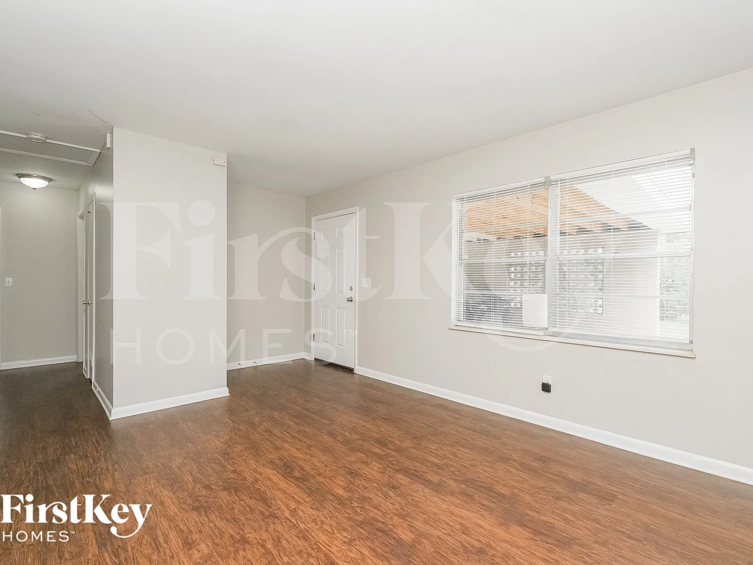 3 bed, 2.0 bath, 1125 sqft, $1,890 — Photo 3