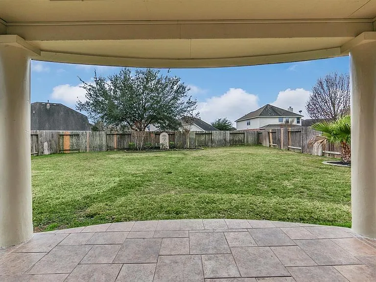 2123 Castle Gardens Ln — Photo 26