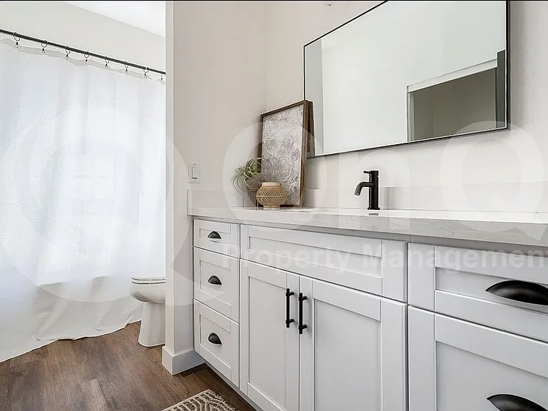 1443 E Osborn Rd #5 — Photo 15