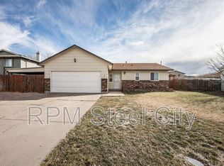 2 Lupine Ct, Pueblo, CO 81001