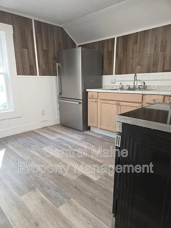 2 bed, 1.0 bath, $1,450 — Photo 3