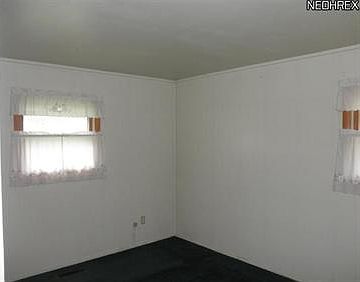 5th image of 2512 E 42nd St