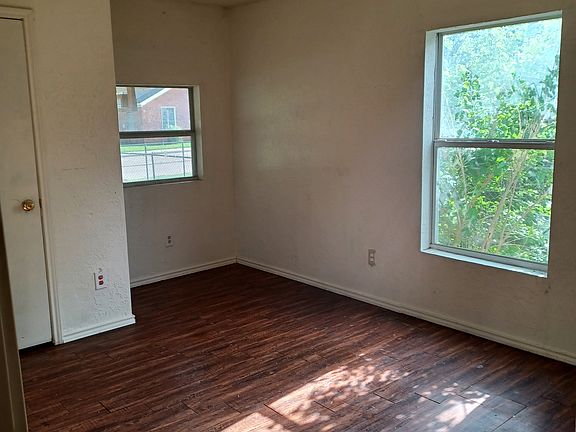 Bedroom #1