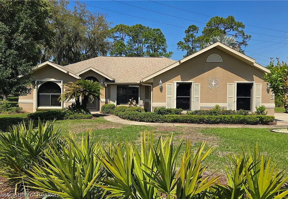 4402 Duffer Loop