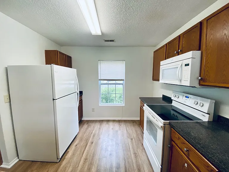 Kitchen 4_08222022