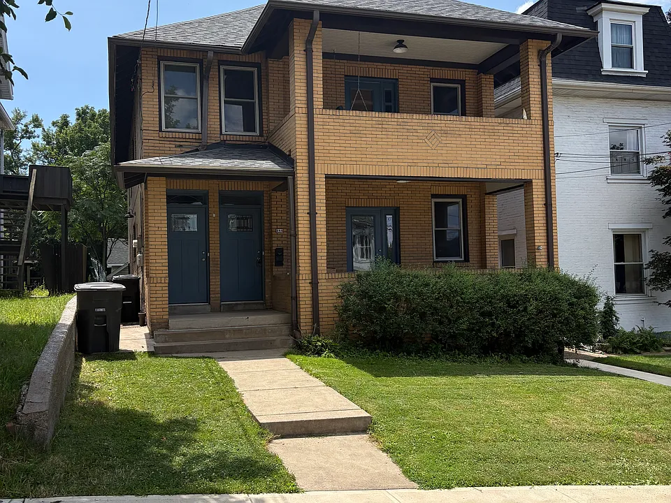 386 Woodland Ave #1