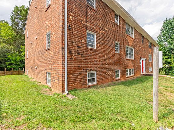 2nd image of 142 Wesley Dr APT 1