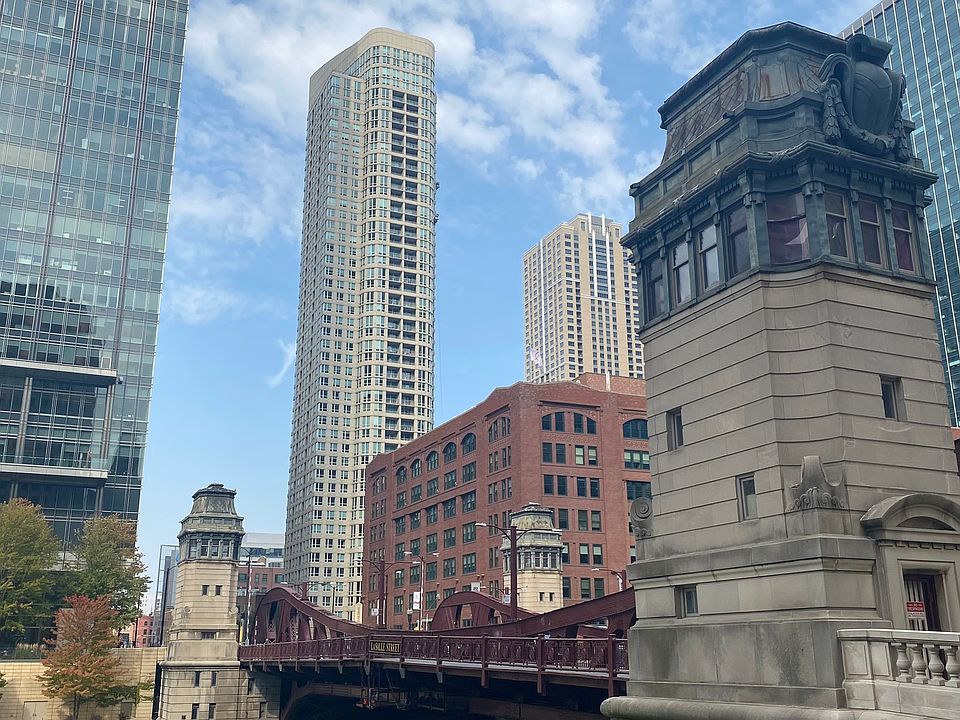 1st image of 345 N Lasalle St #1108