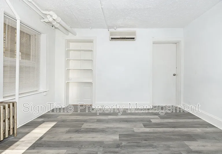 220 Summit Ave #BASEMENT — Photo 5