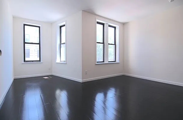 Rented by Oxford Property Group | media 1