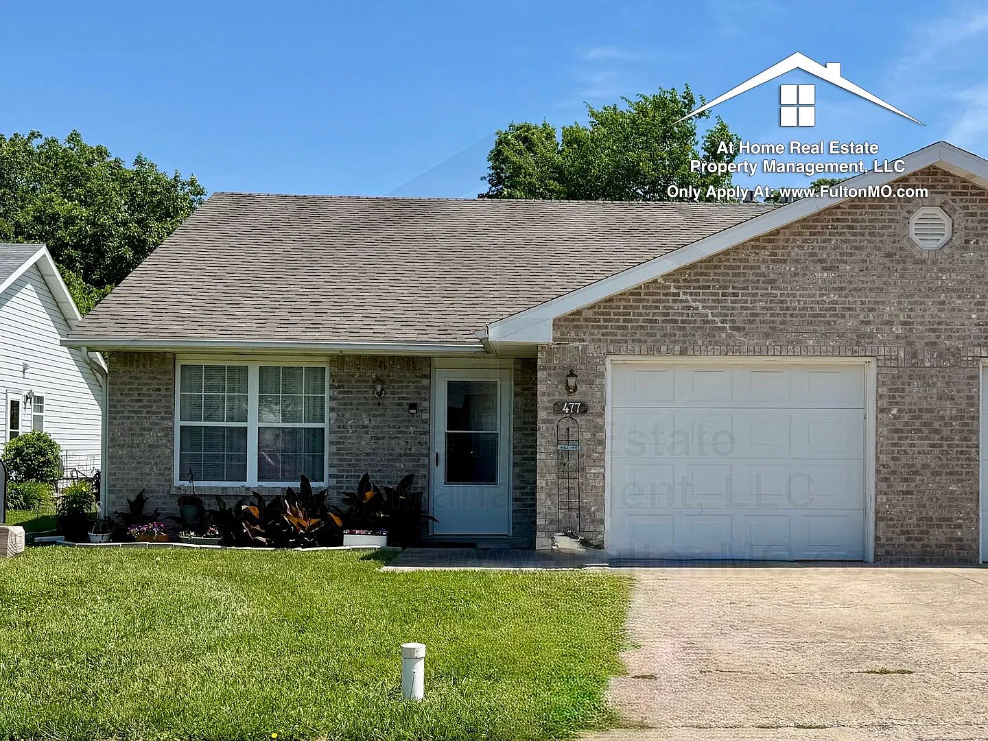 Law Court 477-479 Duplex — Photo 1