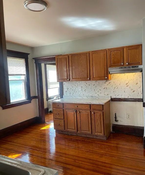 1st image of 351 Ellsworth Ave #1