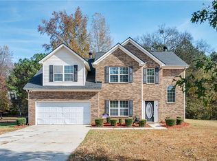 7145 Magnolia Ln, Fairburn, GA 30213