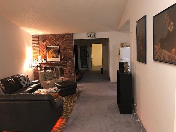 Living Room/Communal Room