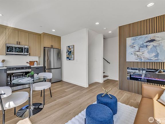 5th image of 4404 S Othello Street #C