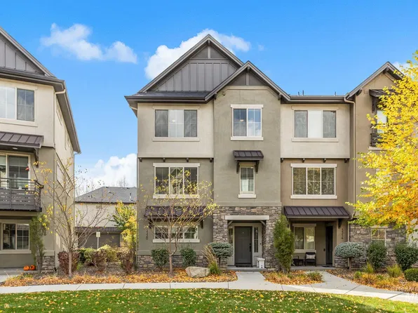 3320 E Front Runner Ln, Boise, ID 83716