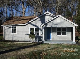 330 Ike Lynch Rd, Dallas, NC 28034