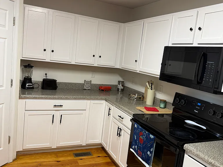 411 Fletcher Ln — Photo 36