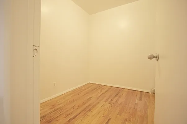 Rented by Citi Habitats | media 41