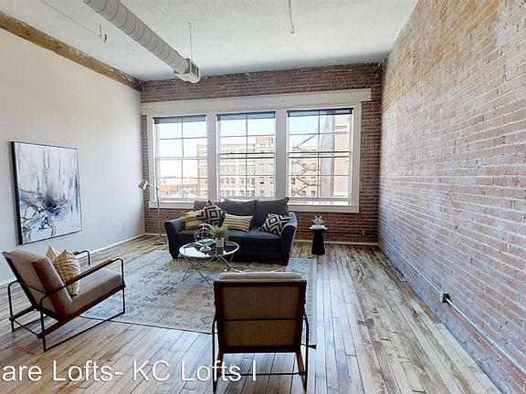 5th image of 218 Delaware St #207