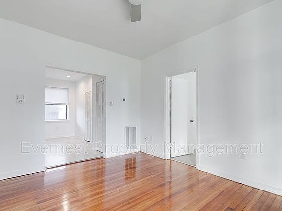 4th image of 21 N Stafford Ave Unit 1-5