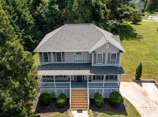 72 Viking Dr, Lynchburg, VA 24502