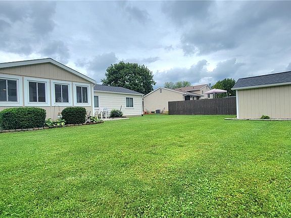 5th image of 2728 W 38th St