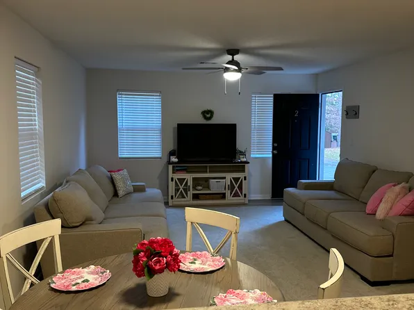 3301 Hutchinson Rd, Cumming, GA