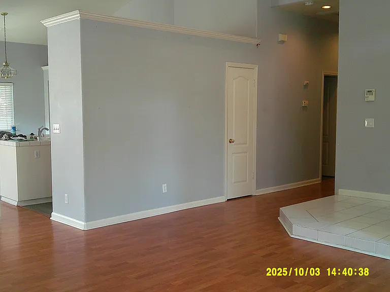 2108 E Muir Field Dr — Photo 2