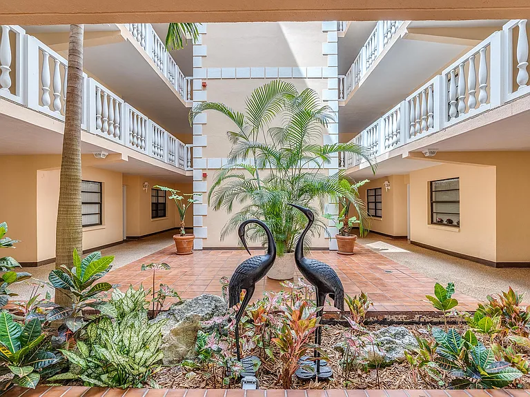 6500 Sunset Way #116 — Photo 52
