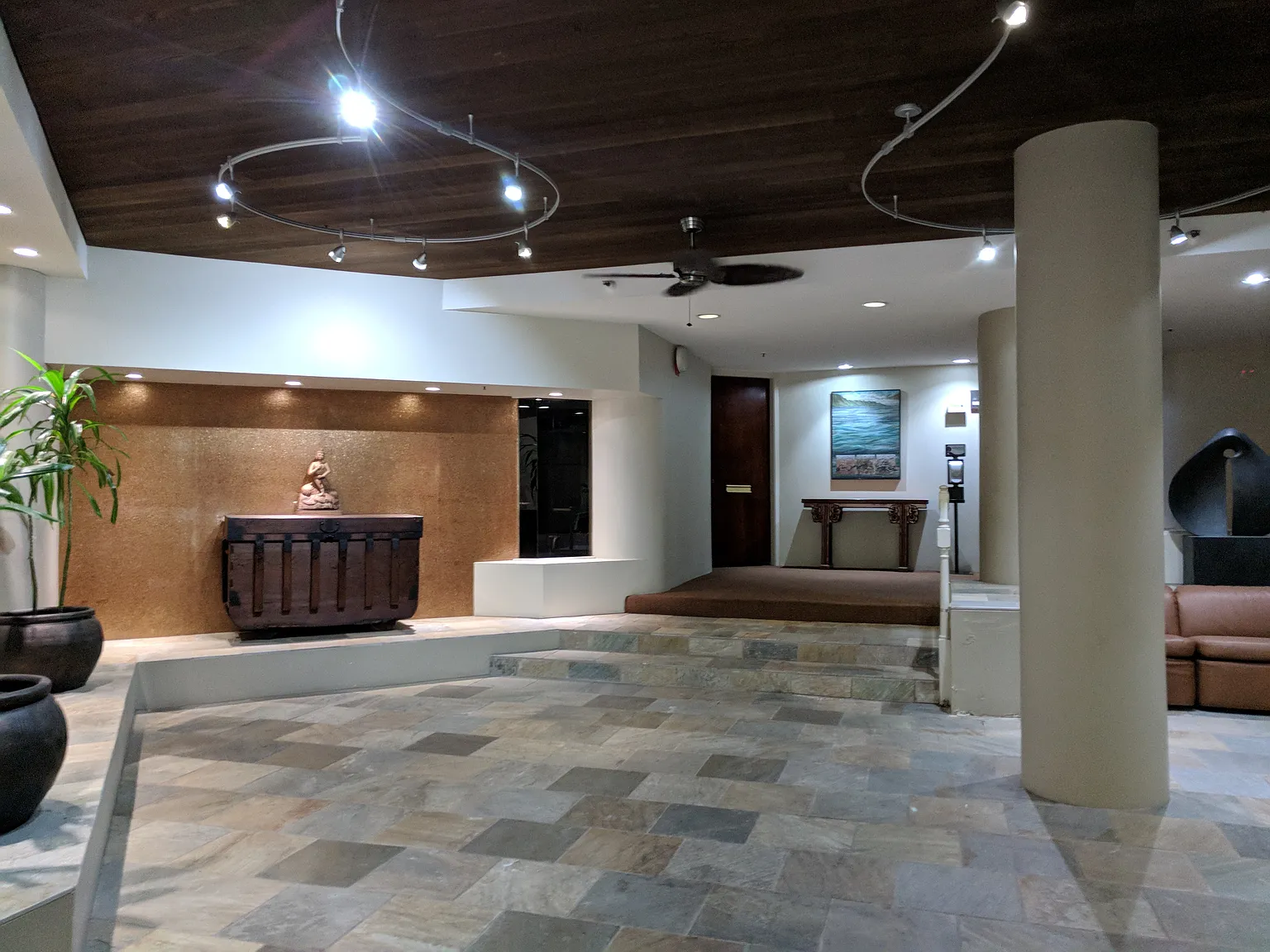 3 bed, 1470 sqft, $4,100 — Photo 2