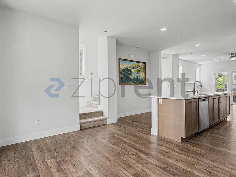 15975 NW Hosmer Ln — Photo 16