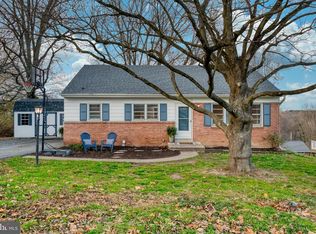 961 Cardinal Rd, Lancaster, PA 17601