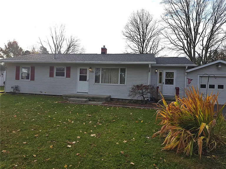 379 Hollybrook Rd — Photo 40