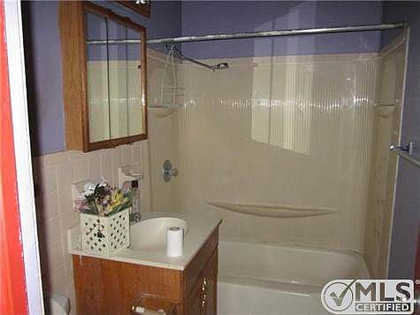 2nd image of 709 48th St