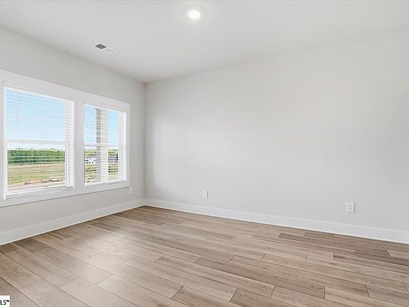 5th image of 219 Abraham Way