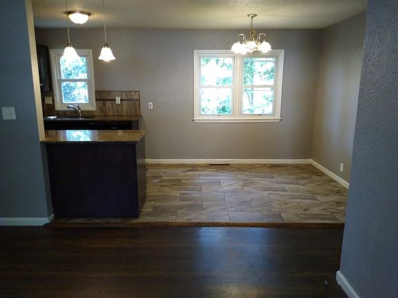 4th image of 2511 S Crescent Ave
