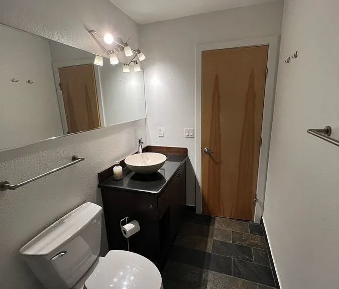 5715 NE Sacramento St #10 — Photo 17