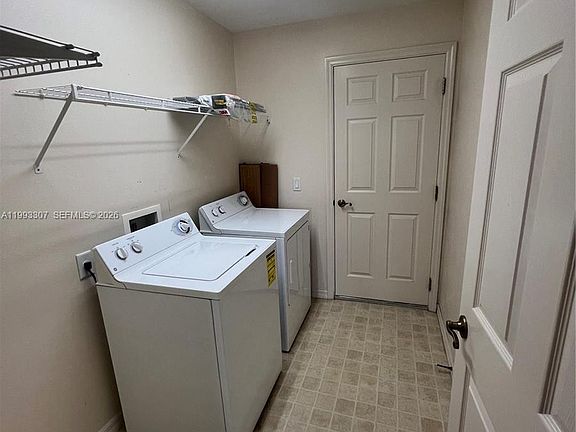 4th image of 1679 SW 156th Ln