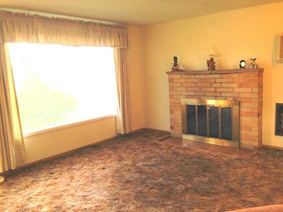 2nd image of 1003 W Charlotte St