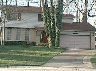 112 Hickory Hollow Dr, Amherst, OH
