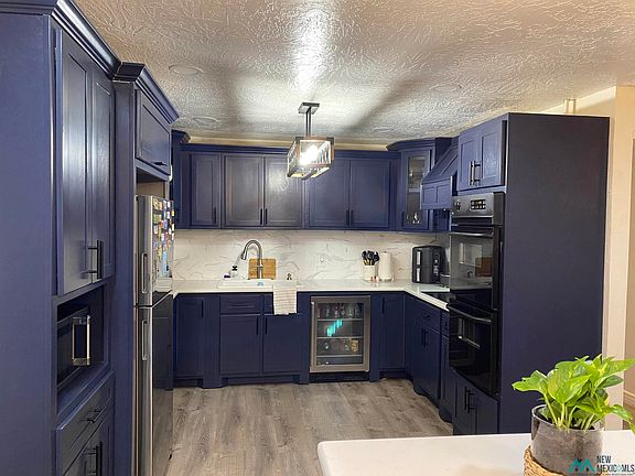 5th image of 404 S Yucca Dr