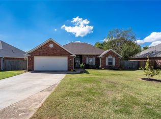 469 Brandons Loop, Springdale, AR 72762