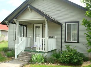 478 SW Douglas St, Mill City, OR 97360
